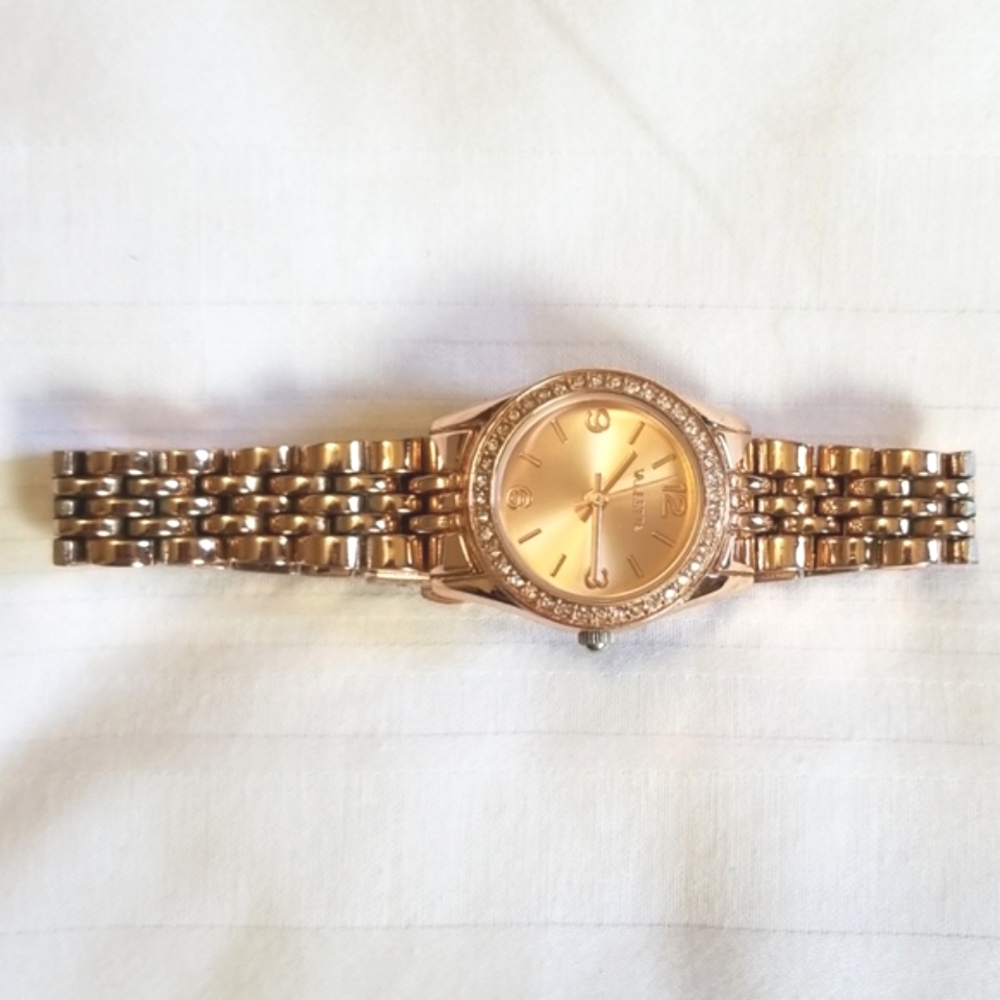 Valetta Rose Gold Rhinestone Watch - Picture 3 of 8